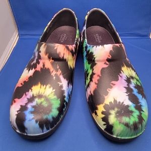Woman's Tie Dye CROCS with institutional non slip sole, size 7